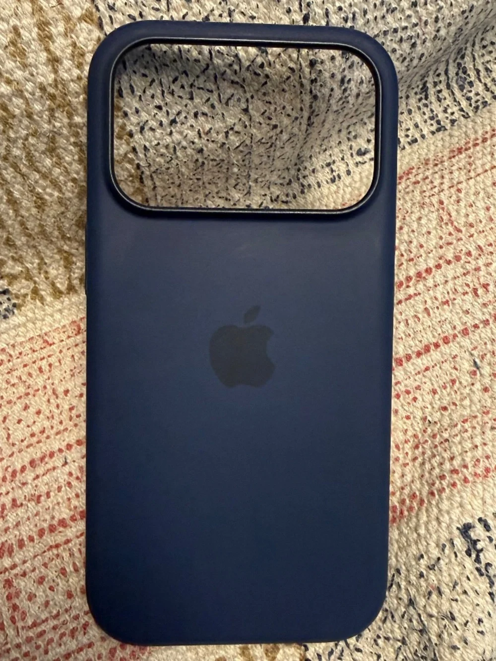 Original Apple iPhone 17 Pro Silicone Case with MagSafe – Midnight Navy